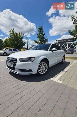 Седан Audi A3 2016 в 