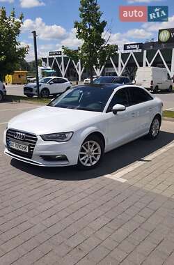 Седан Audi A3 2016 в 