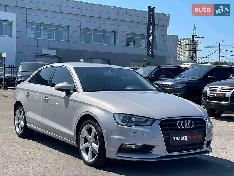 Седан Audi A3 2013 в Києві