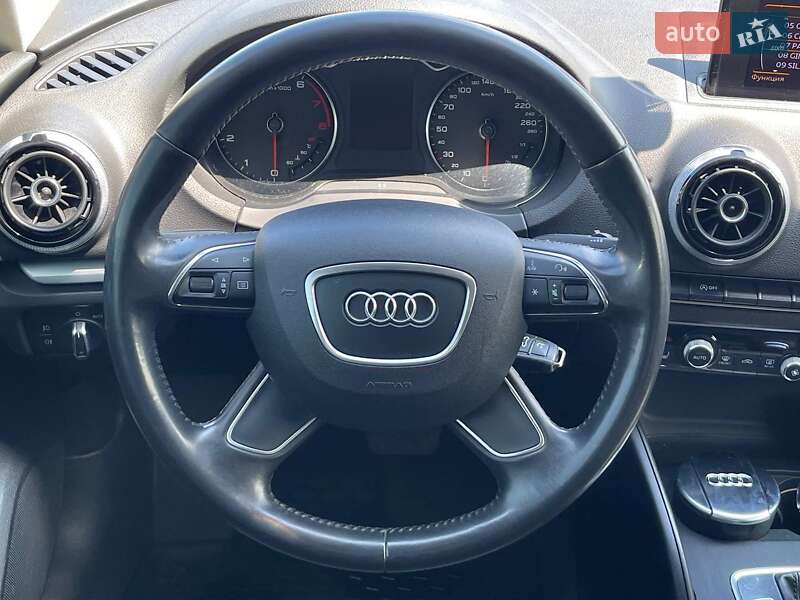 Седан Audi A3 2013 в Києві