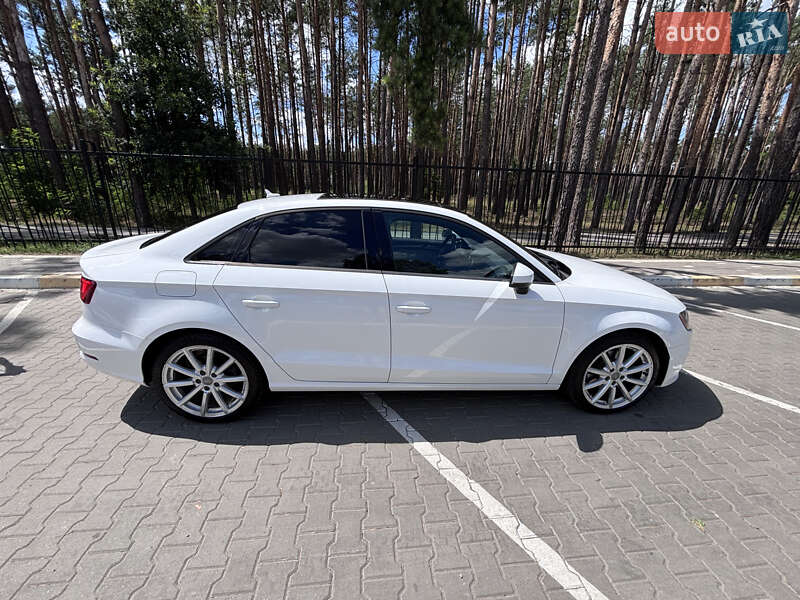 Седан Audi A3 2015 в Києві