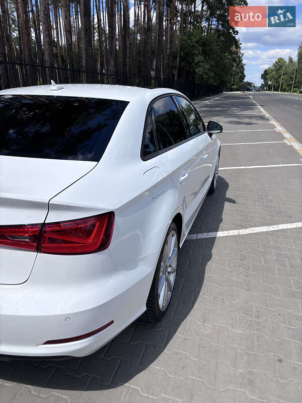 Седан Audi A3 2015 в Києві
