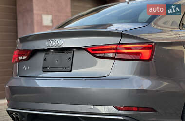 Седан Audi A3 2018 в 