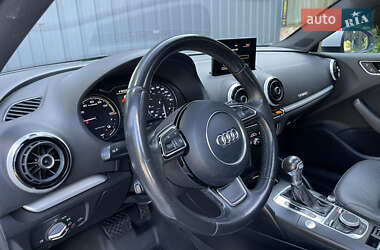 Хэтчбек Audi A3 2016 в 