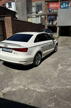 Седан Audi A3 2015 в 