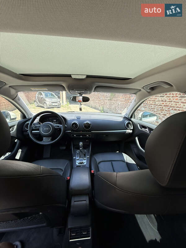 Седан Audi A3 2015 в Черновцах