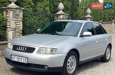 Хетчбек Audi A3 2002 в 