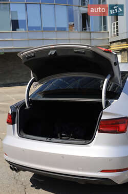 Седан Audi A3 2014 в 