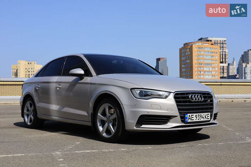 Седан Audi A3 2014 в 