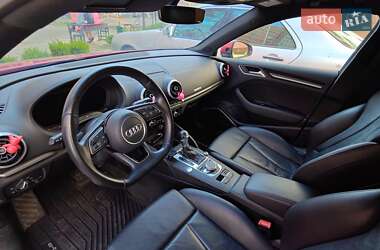 Хэтчбек Audi A3 2016 в 