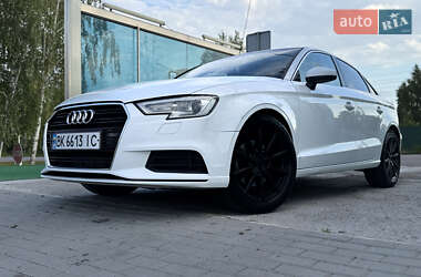 Седан Audi A3 2014 в 