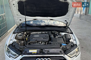 Седан Audi A3 2014 в 