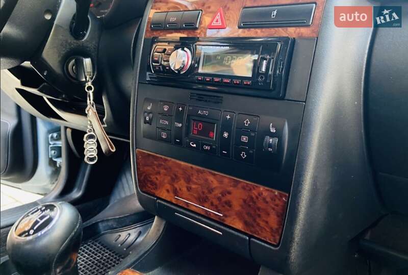 Хэтчбек Audi A3 2001 в Новоднестровске