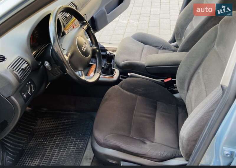 Хэтчбек Audi A3 2001 в Новоднестровске