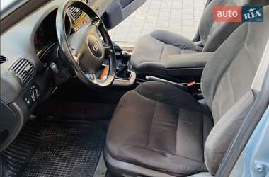 Хэтчбек Audi A3 2001 в 