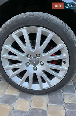 Хетчбек Audi A3 2004 в 
