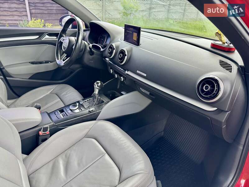 Седан Audi A3 2016 в Києві