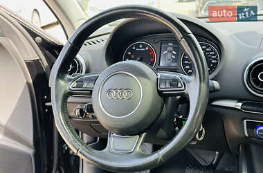Седан Audi A3 2015 в 