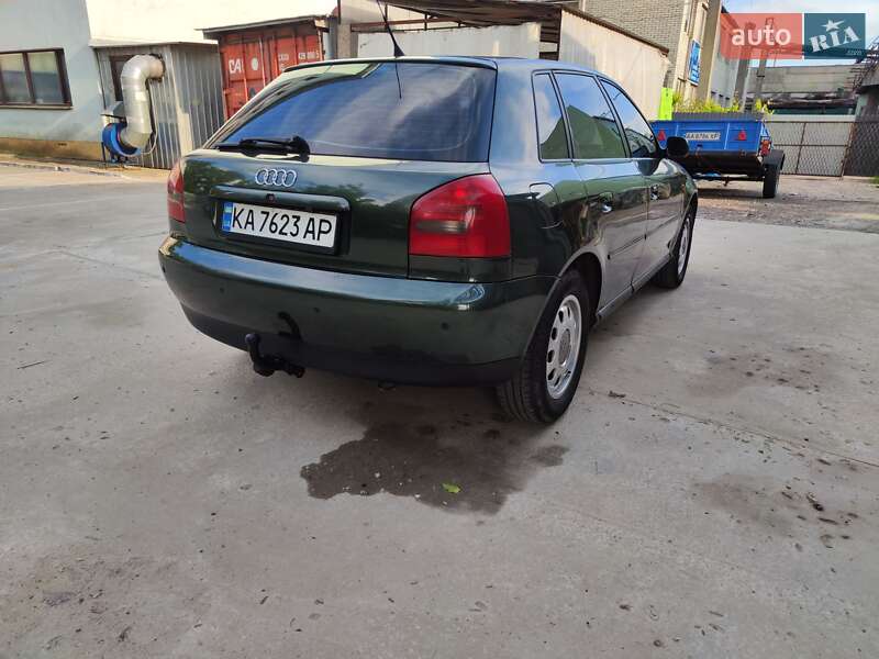 Хэтчбек Audi A3 1999 в Киеве