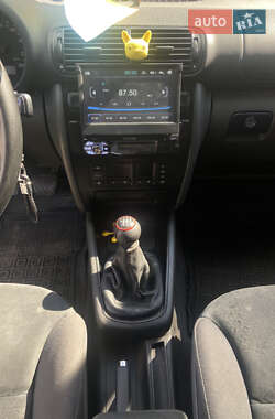 Хэтчбек Audi A3 2000 в 