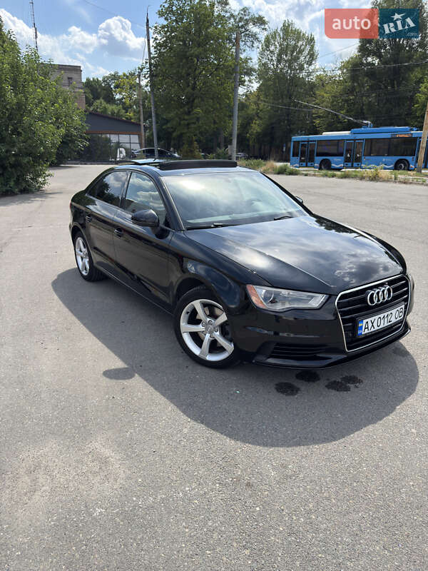 Седан Audi A3 2016 в Днепре
