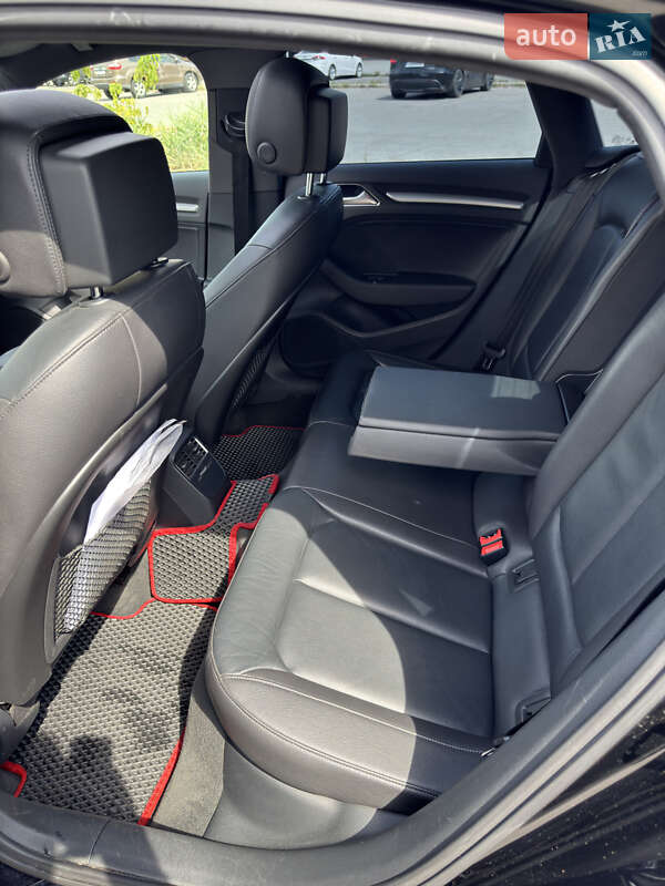 Седан Audi A3 2016 в Днепре