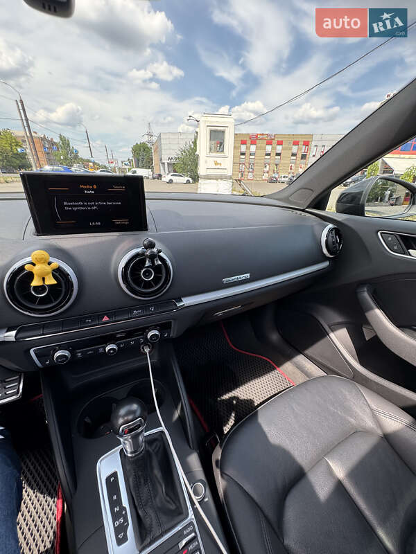 Седан Audi A3 2016 в Днепре