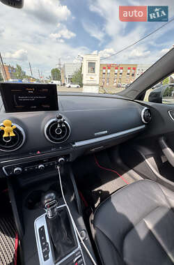 Седан Audi A3 2016 в 