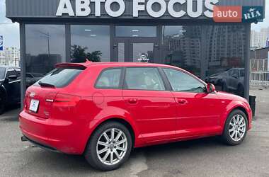 Хэтчбек Audi A3 2010 в 