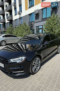 Седан Audi A3 2017 в 