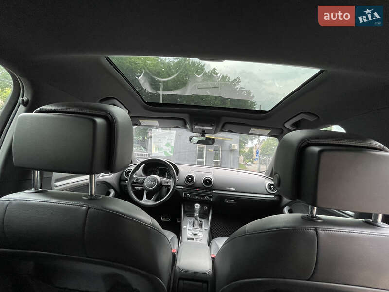 Хэтчбек Audi A3 2017 в Львове