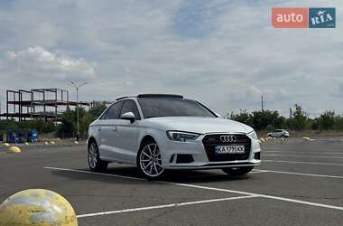Седан Audi A3 2017 в 