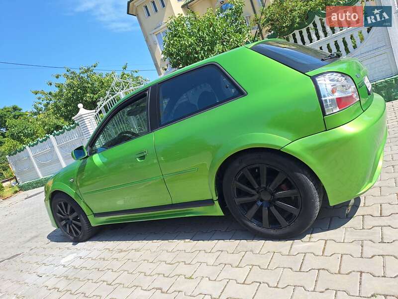 Хетчбек Audi A3 1997 в Чернівцях