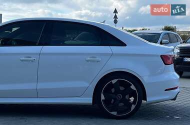 Седан Audi A3 2016 в 