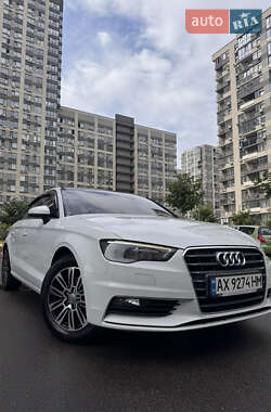 Седан Audi A3 2015 в 