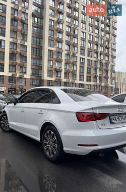 Седан Audi A3 2015 в 