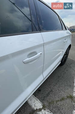Седан Audi A3 2016 в 