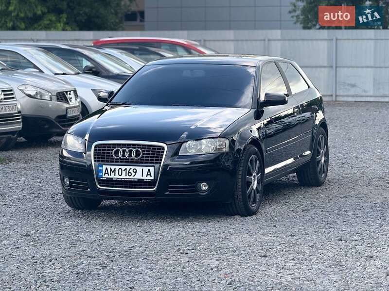 Хэтчбек Audi A3 2008 в 