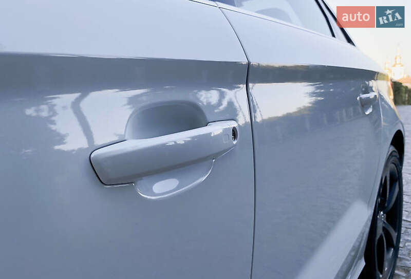 Седан Audi A3 2015 в Черновцах
