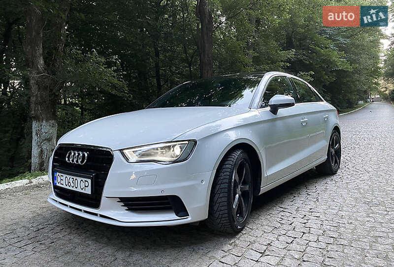 Седан Audi A3 2015 в Черновцах