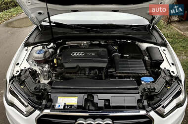 Седан Audi A3 2015 в 