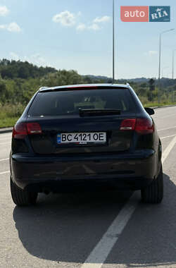 Хэтчбек Audi A3 2004 в 