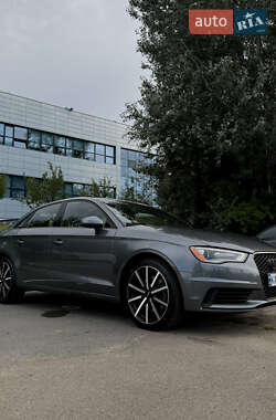 Седан Audi A3 2015 в 