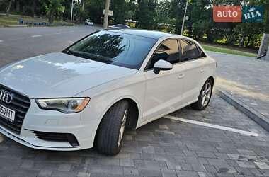 Седан Audi A3 2014 в 