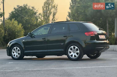 Хэтчбек Audi A3 2006 в 