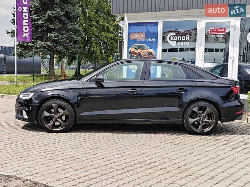 Седан Audi A3 2016 в Львові
