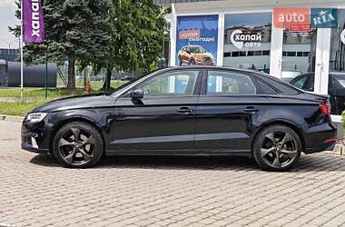 Седан Audi A3 2016 в 