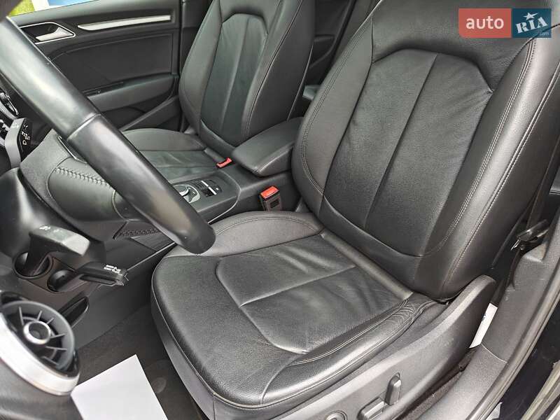 Седан Audi A3 2016 в Львові