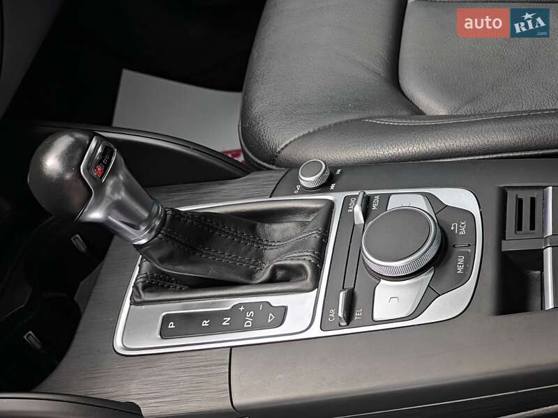 Седан Audi A3 2016 в Львові