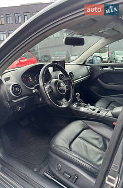 Седан Audi A3 2015 в 